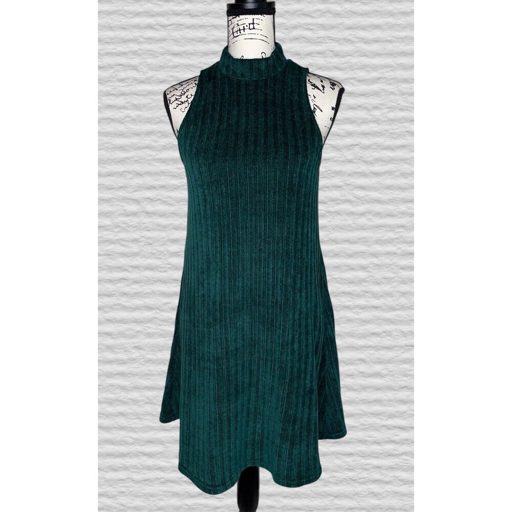 Sadie & Sage Sleeveless Sweater Dress Womens MED Green Ribbed Short Keyhole Neck